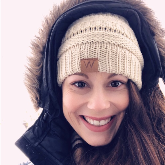 Meet your Posher, Mandi - Picture 2 of 2